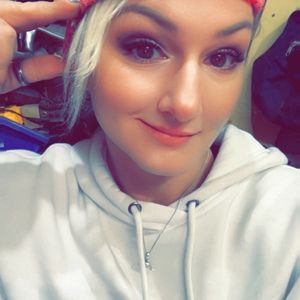 Meet your Posher, Valerie